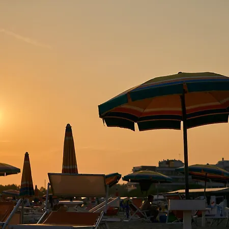 Apartment Lovely Flat In A With Pool - Beahost Bibione